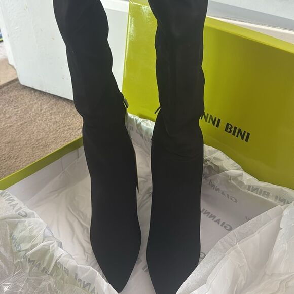 Gianni Bini Kellbie Black Suede Tall Block Heel Boots Pointed Toe NIB - Picture 2 of 6